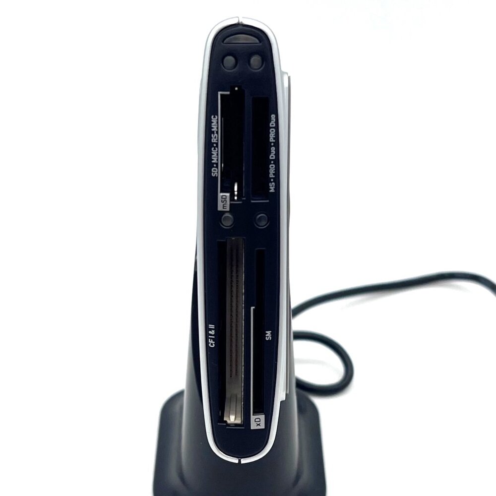 SanDisk ImageMate 12-In-1 USB 2.0 Multi-Card Reader/Writer SDDR-89 With Stand - Picture 4 of 14